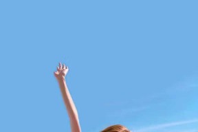 九游jiuyou-乌兰多200蝶泳分段策略合理