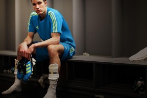 九游手游官网-五大联赛是否注重二次进攻发动点的战术合理性，5大联赛的发展