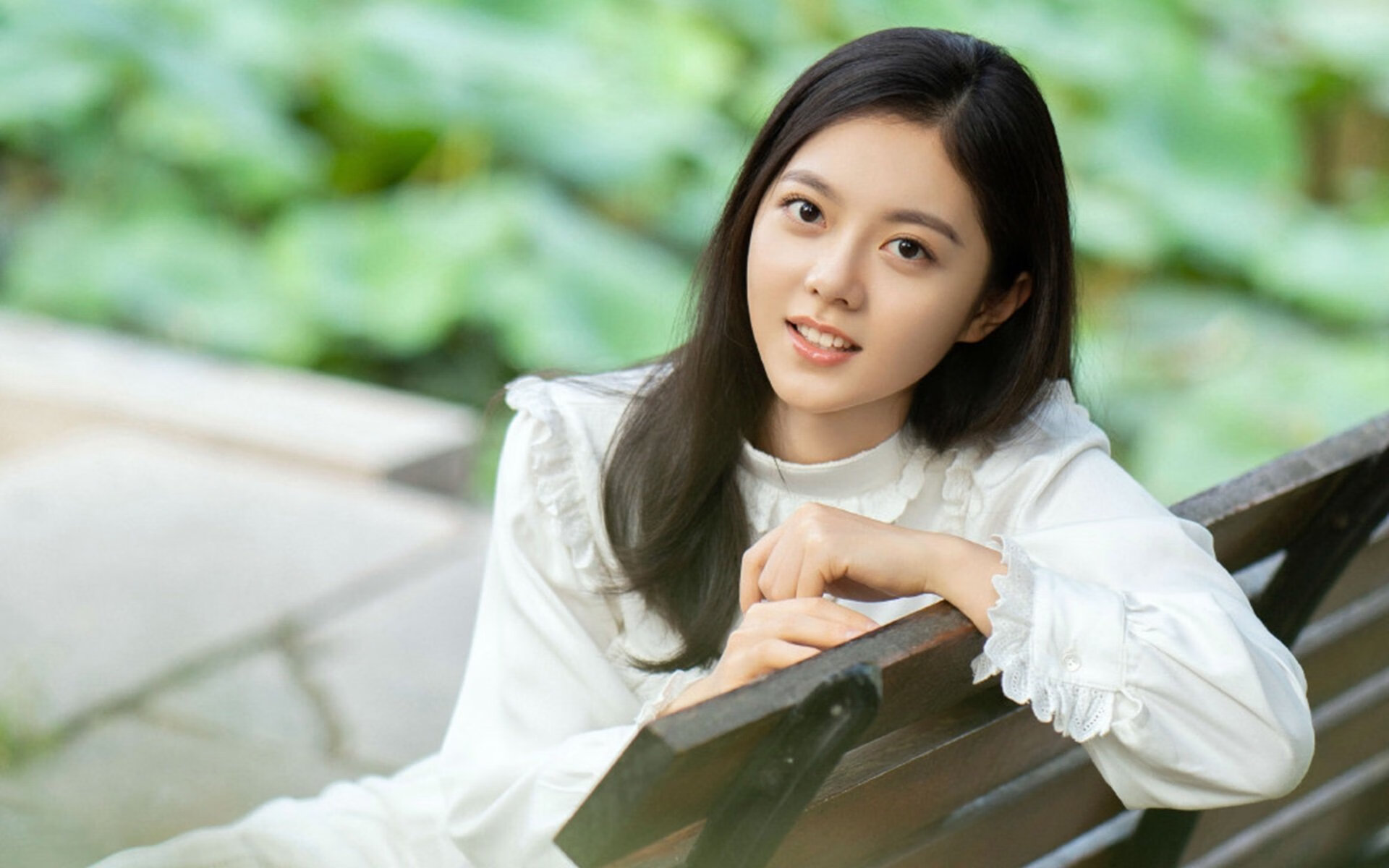 比赛中球员如何快速适应对手节奏,简要说明比赛中如何打球